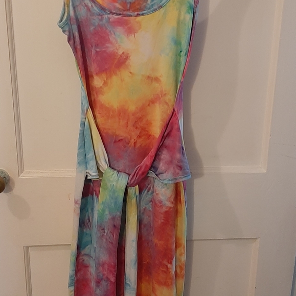 Summer dress - Picture 1 of 3